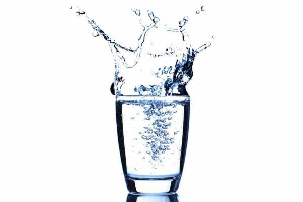 Benefits to drinking a glass of water