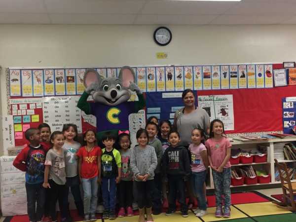 Chuck E Cheese
