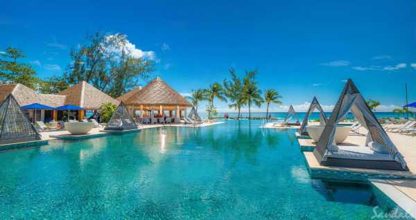 Cruise Planners – Dotsie&#039;s Travel