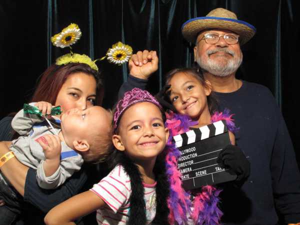 Photobombers Photo Booth