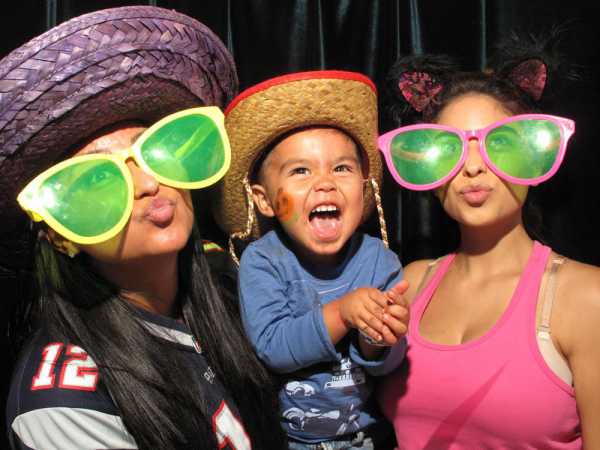 Photobombers Photo Booth
