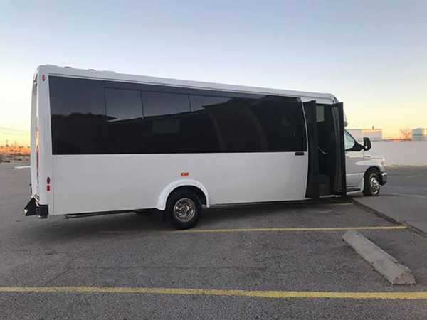 VIP Party Bus &amp; Limo 