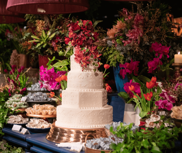 Cakes &amp; Desserts